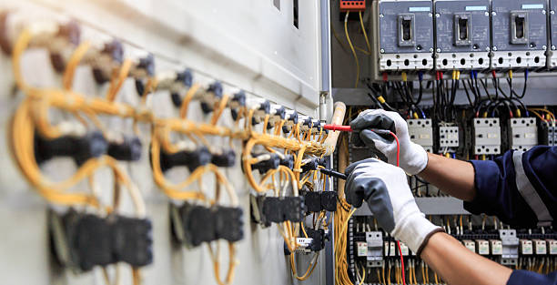 Professional Electrician technician working in Crane County County, TX